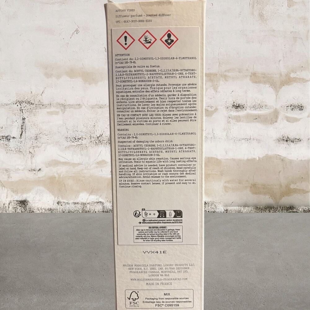 Maison Martin Margiela Replica Scented Diffuser Box in Cream and Orange - Picture 3 of 3